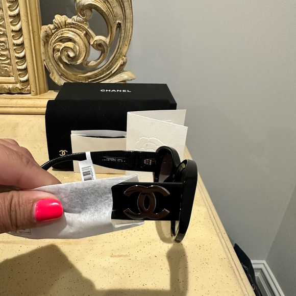 Chanel Butterfly Sunglasses - Picture 3 of 6